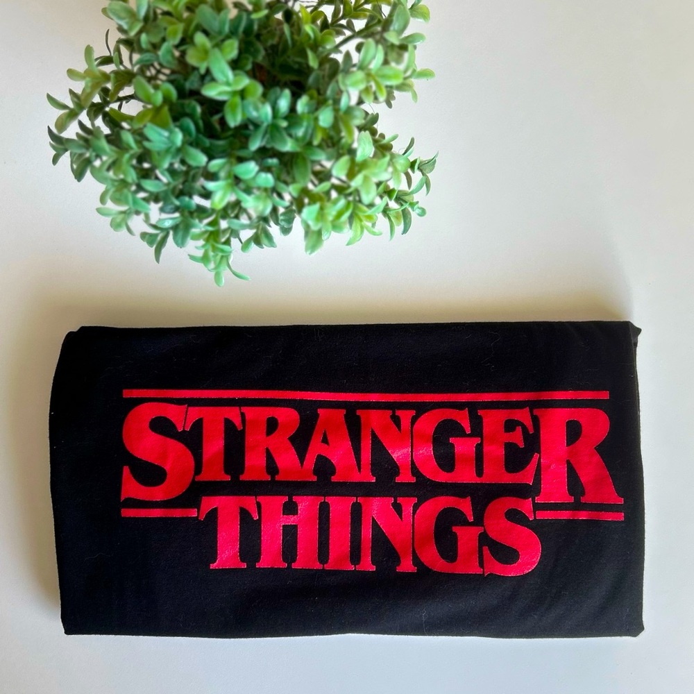 Stranger Things T-Shirt ❤️